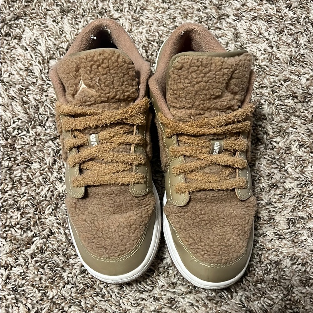 Nike Kids Sneakers in Brown with Neon Accents - Picture 3 of 6